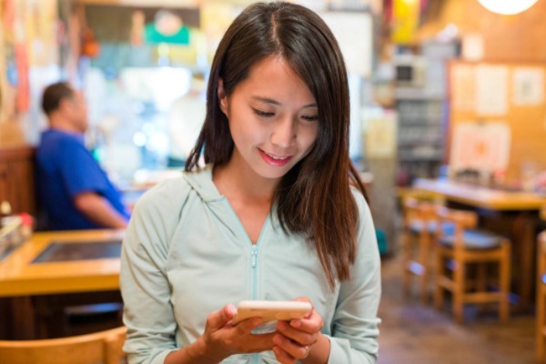 红米手机微信怎么分身两个微信?